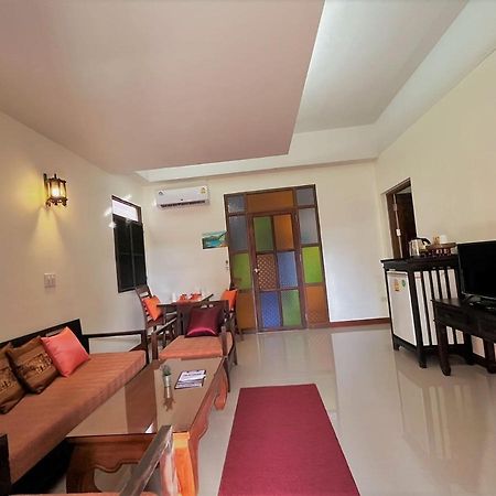 Rainforest Huahin Village Hotel Bagian luar foto