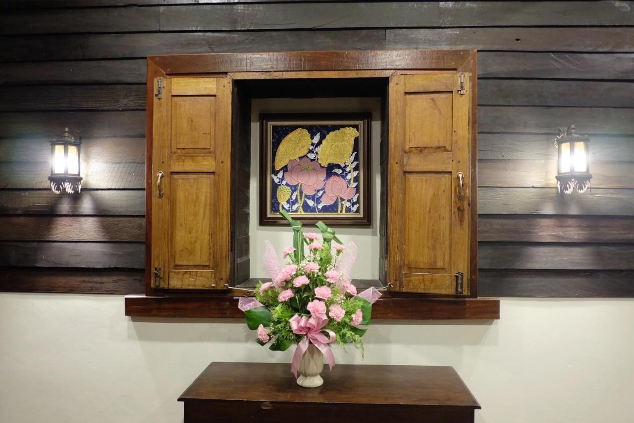 Rainforest Huahin Village Hotel Bagian luar foto