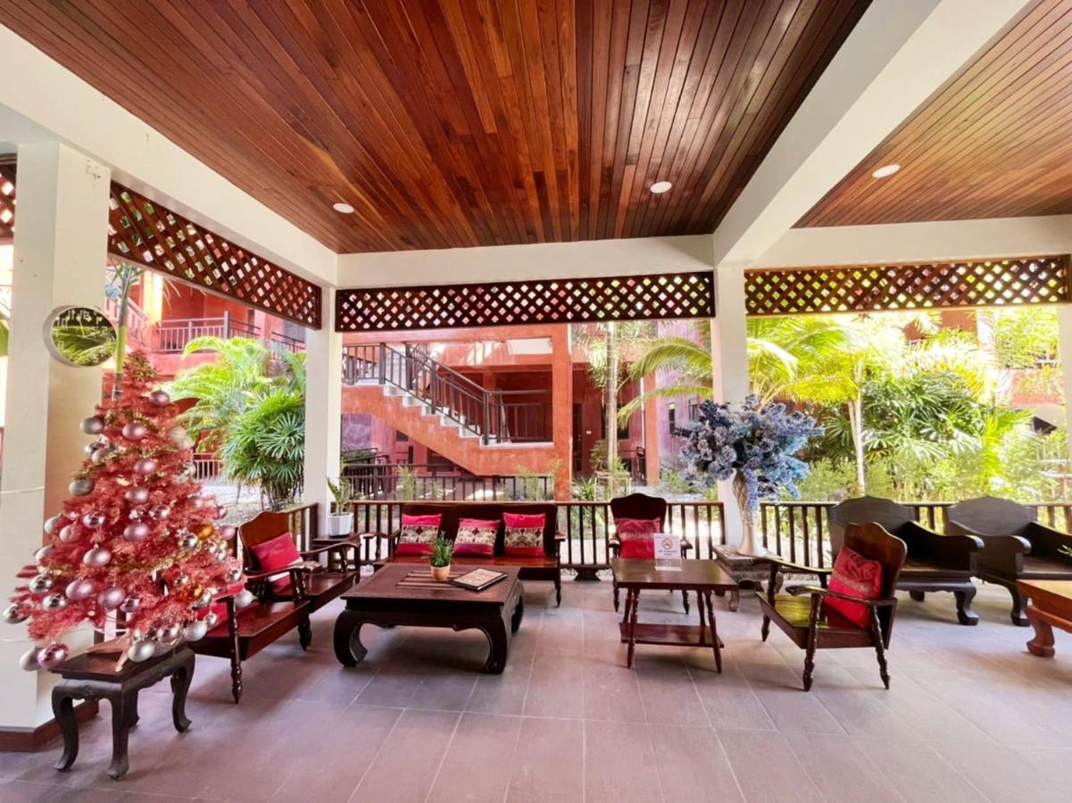 Rainforest Huahin Village Hotel Bagian luar foto